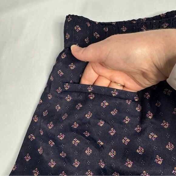 LOFT Pant Women Viscose Pull On Navy Geo Print Wide Leg Lounge Size 2 FLAW - Picture 4 of 11